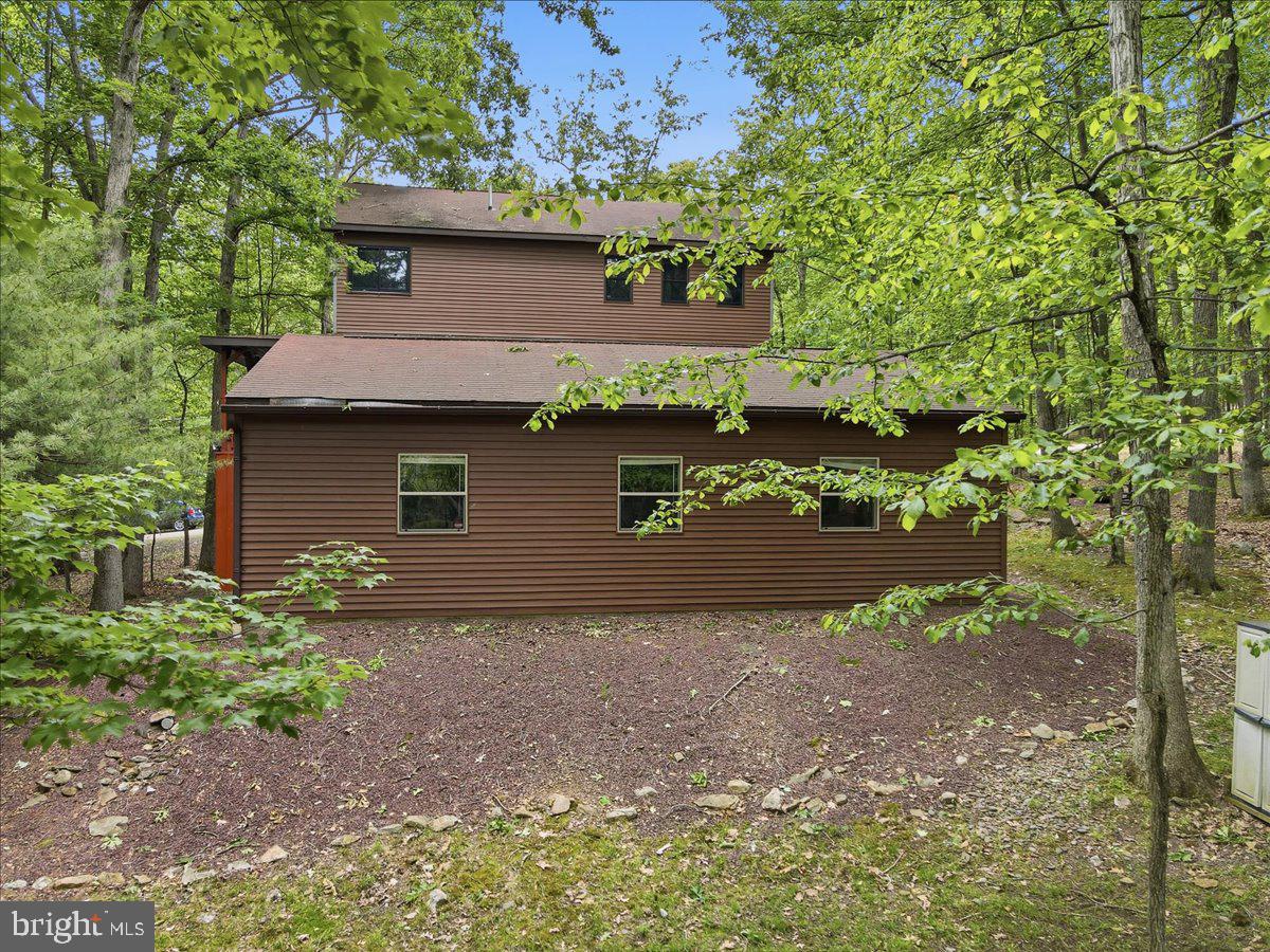 208 Owego Dr Property Photo 7