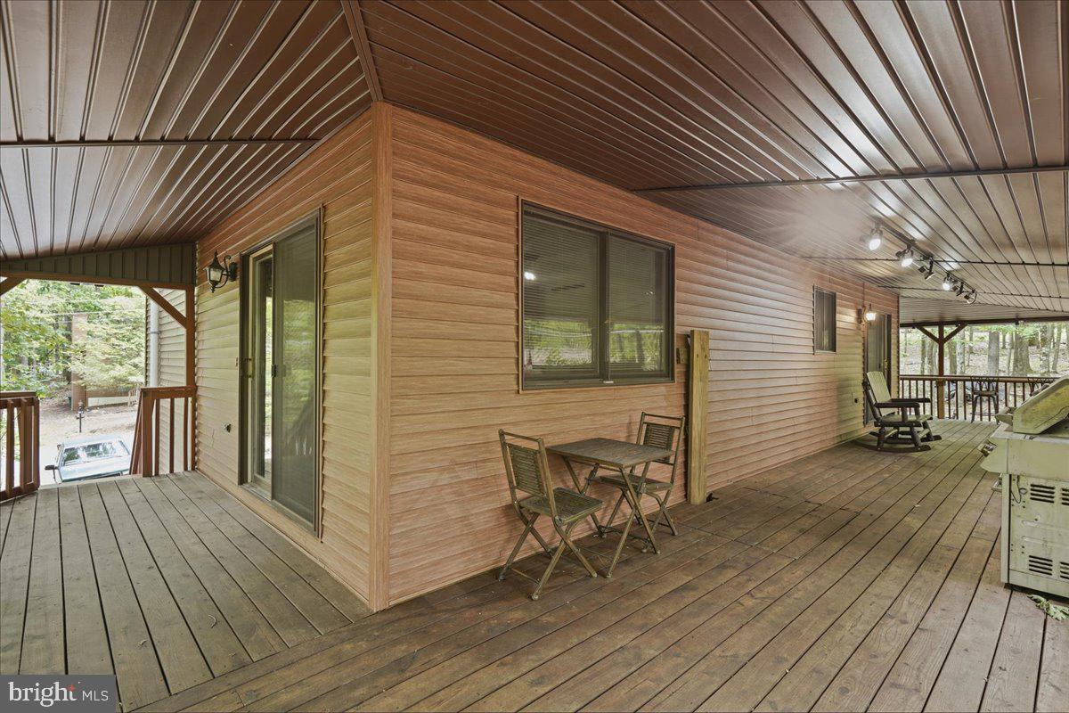 208 Owego Dr Property Photo 10