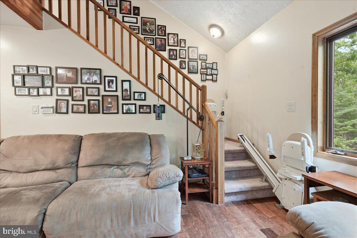 208 Owego Dr Property Photo 42