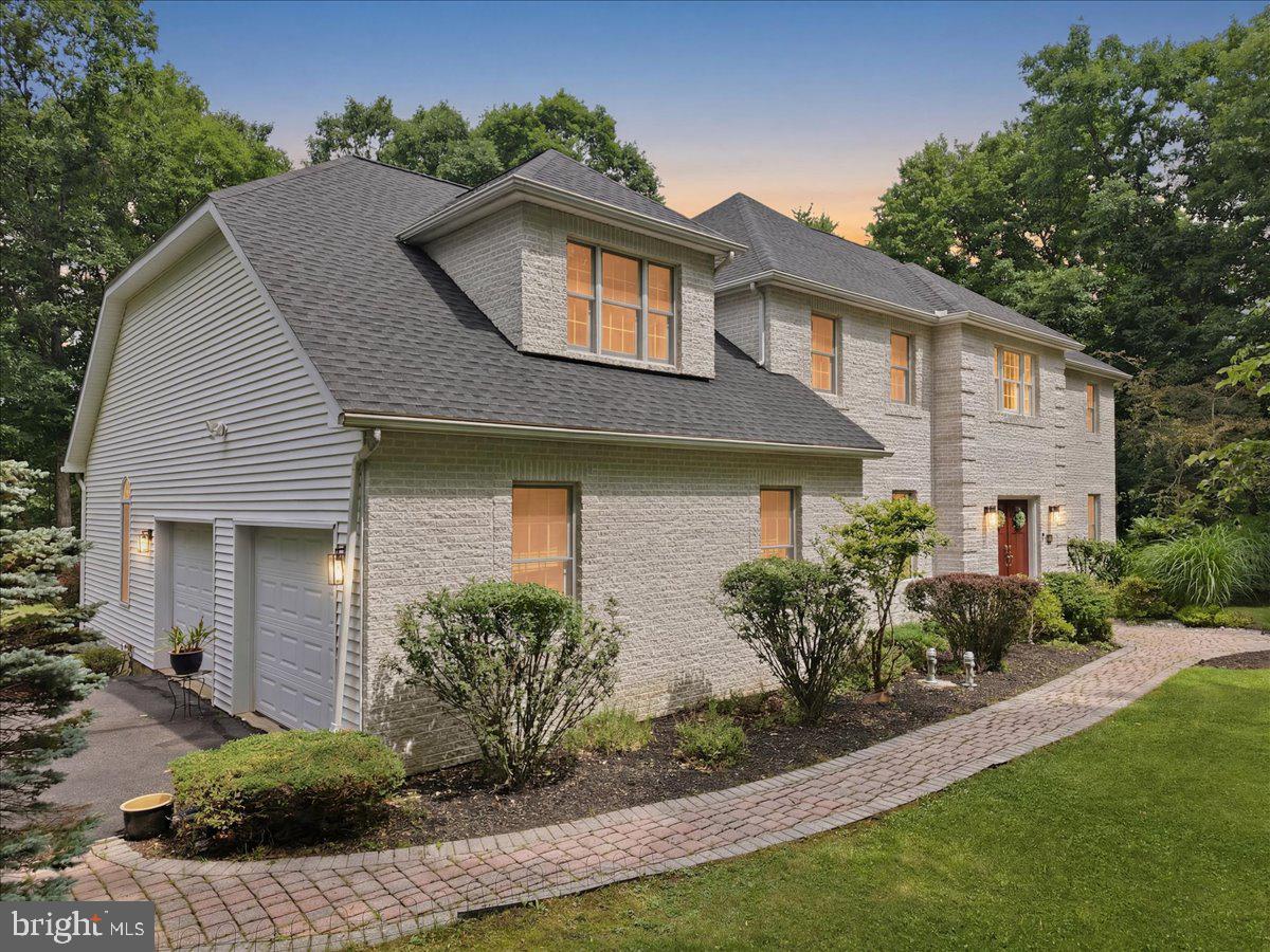 498 Twinbrook Rd Property Photo 1