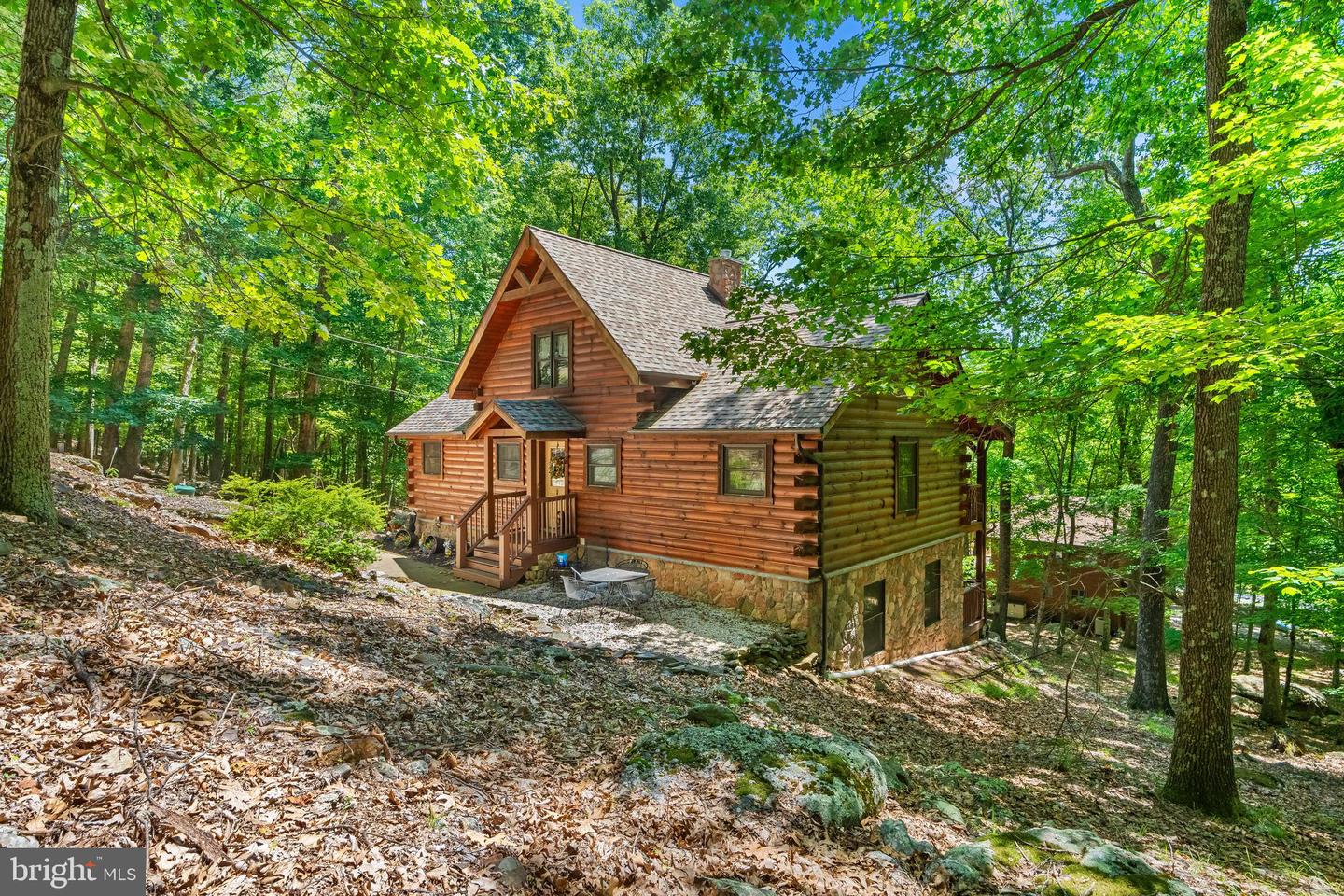 150 N Iroquois Property Photo 5