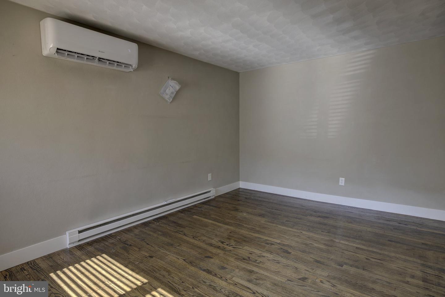 10 Park Street Property Photo 7