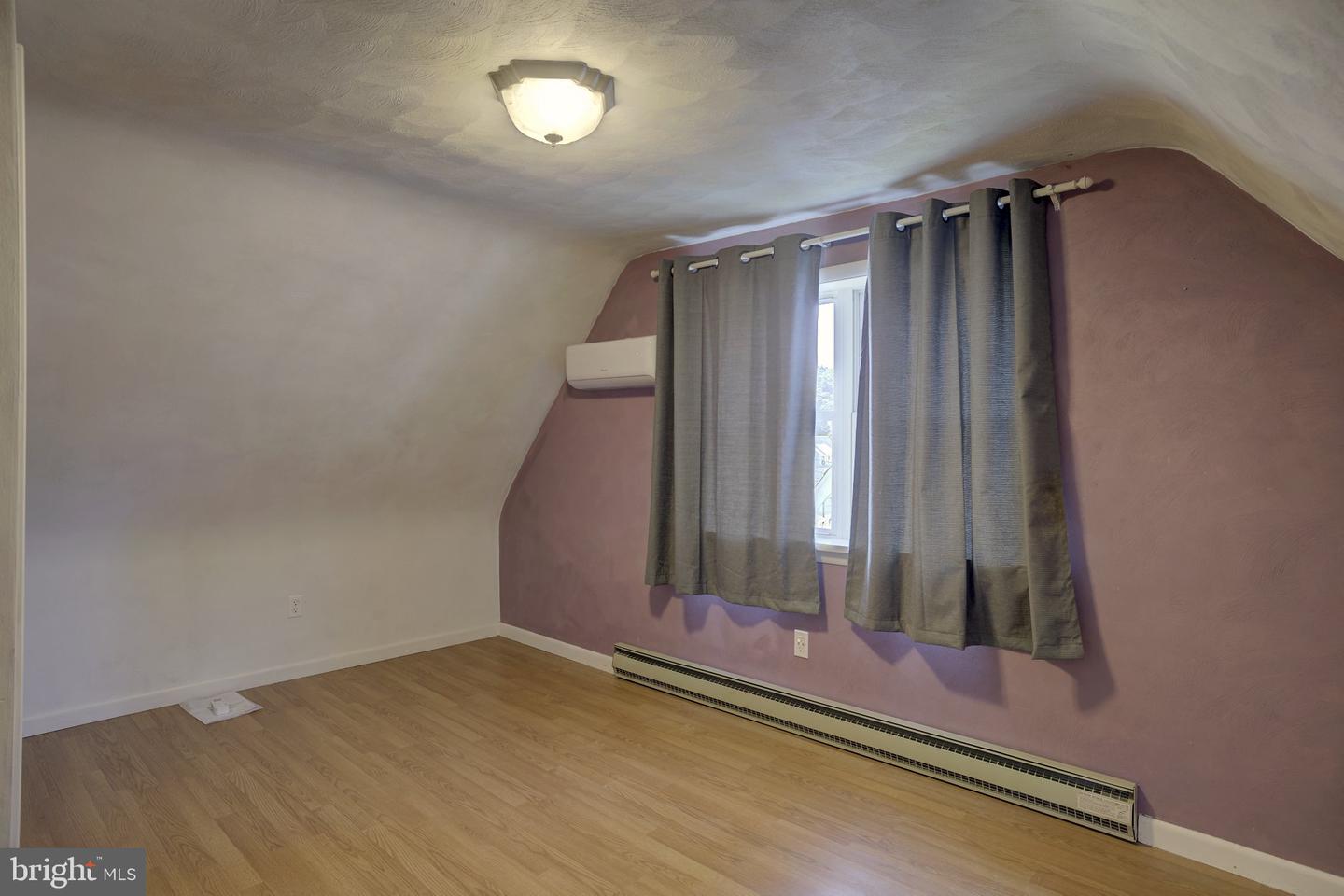 10 Park Street Property Photo 18