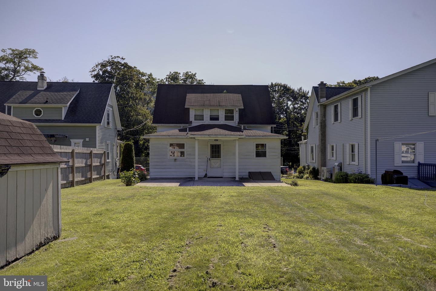 10 Park Street Property Photo 27