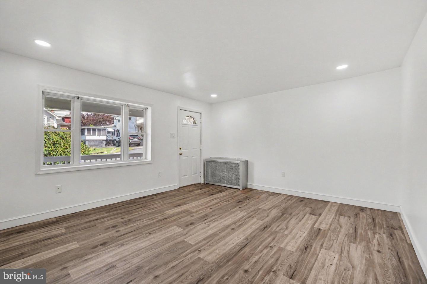 18 Gruver St Property Photo 8