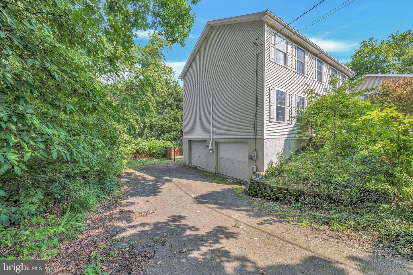 173 Chestnut St Property Photo 4