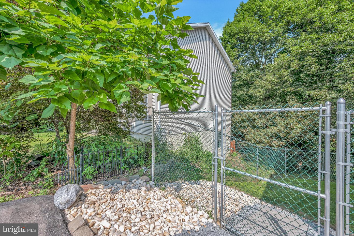 173 Chestnut St Property Photo 8