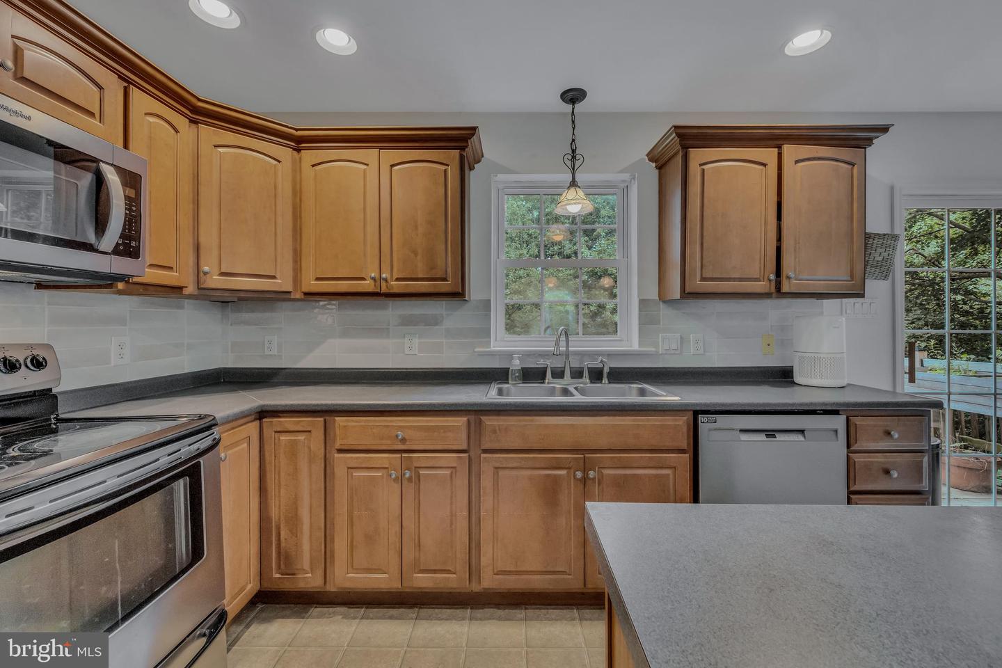 173 Chestnut St Property Photo 18