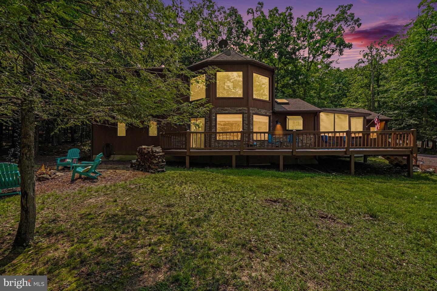 323 Navaho Dr Property Photo 1