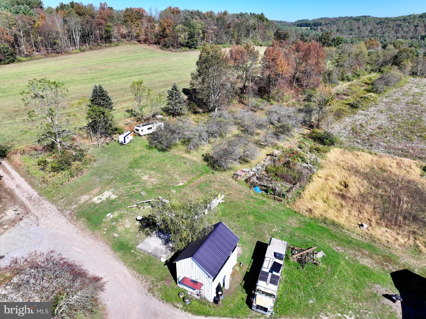 316 Old County Rd Property Photo 8