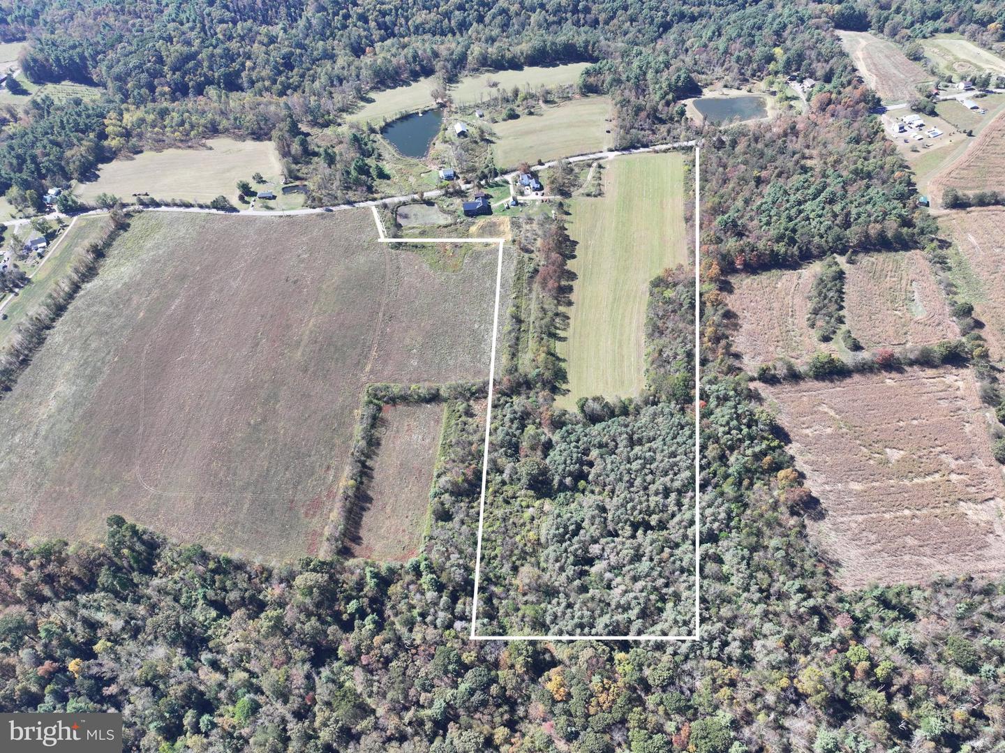 316 Old County Rd Property Photo 22