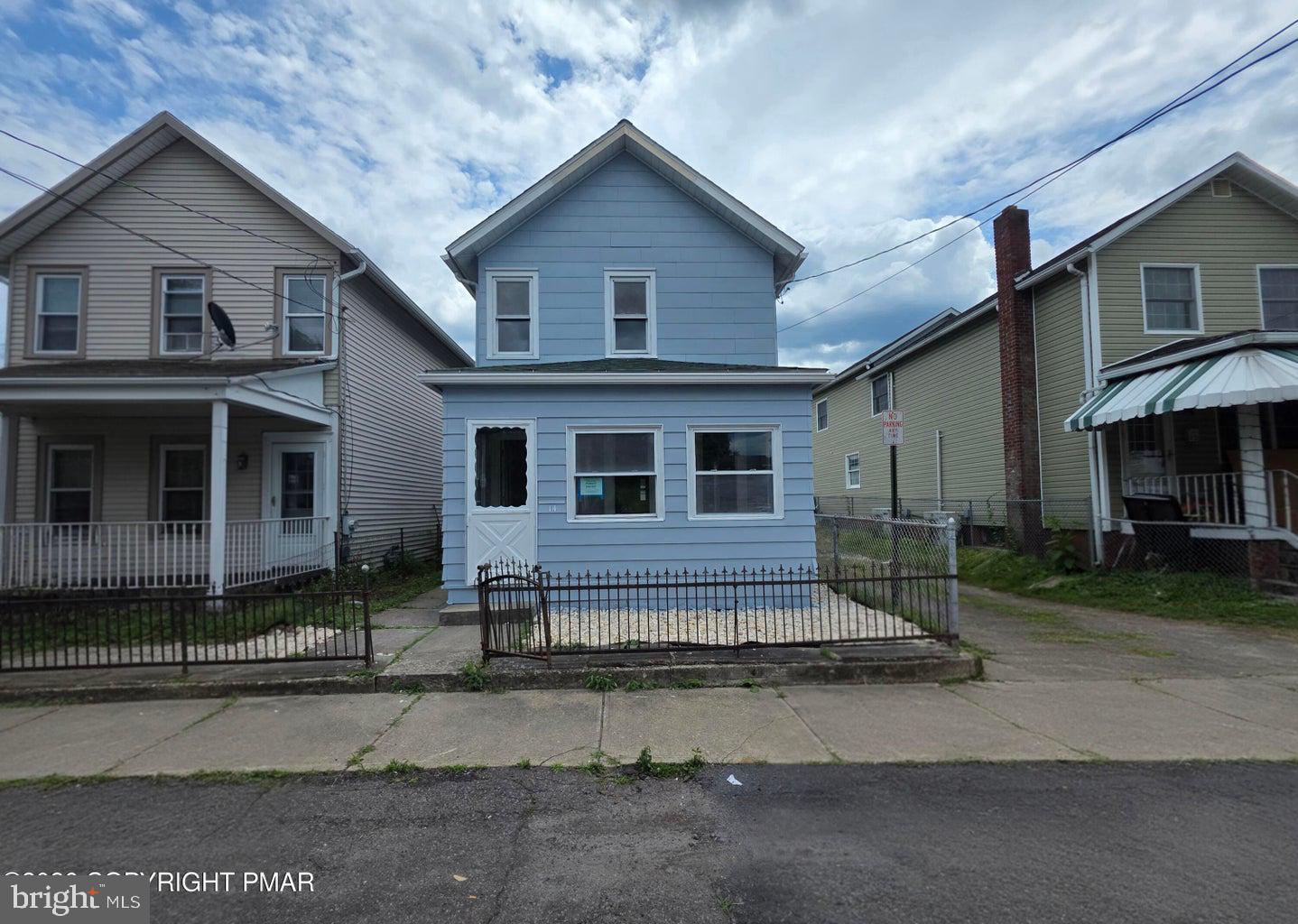 14 Green St Property Photo 1
