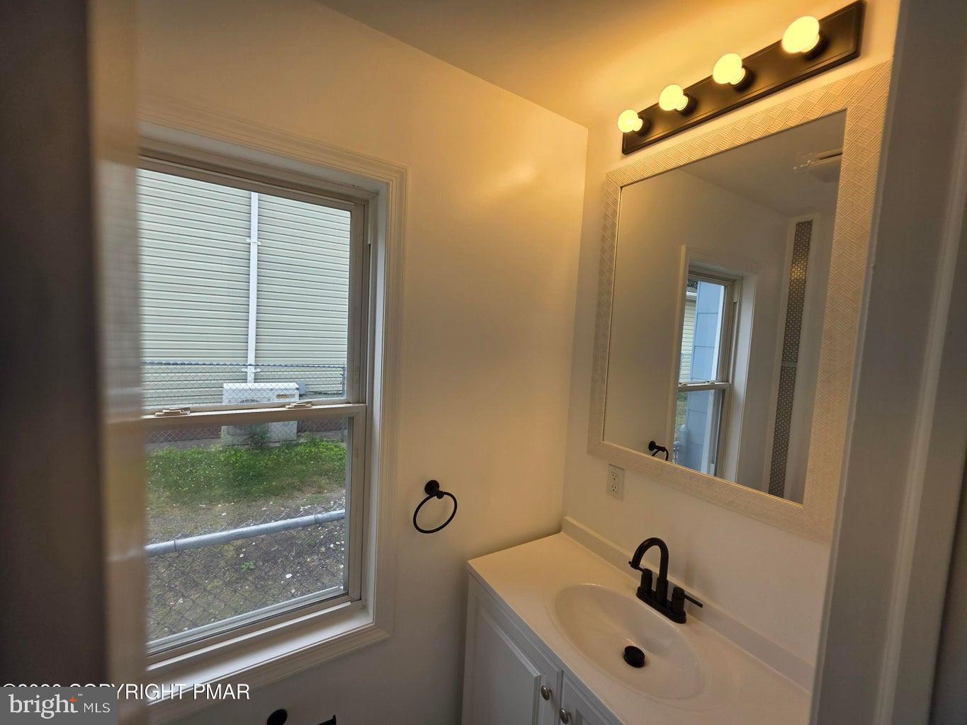 14 Green St Property Photo 10