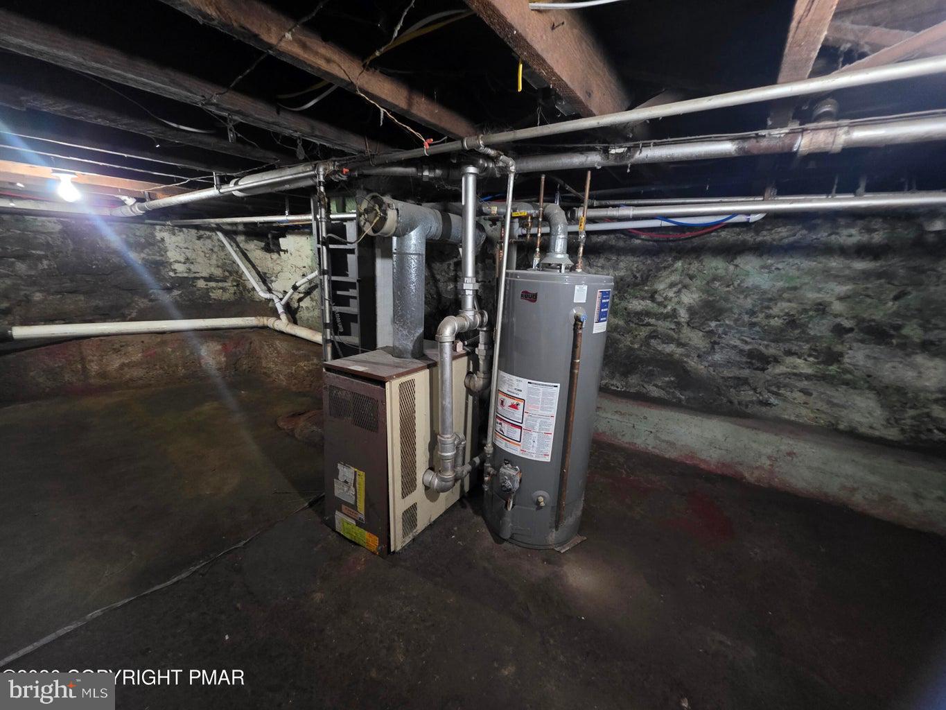 14 Green St Property Photo 25