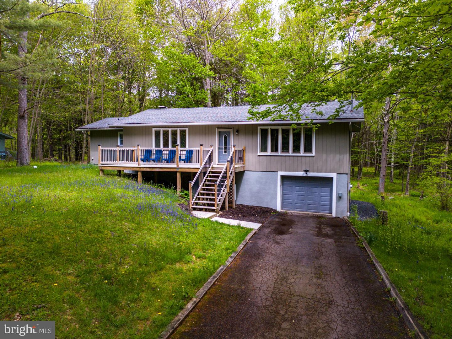 93 Sheffick Dr Property Photo