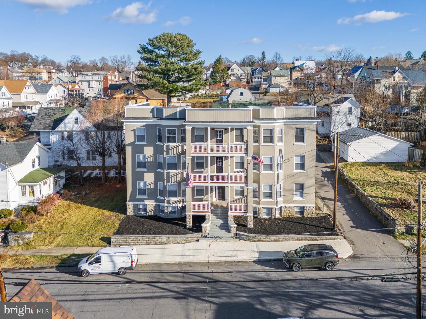 1515 Vine St Property Photo