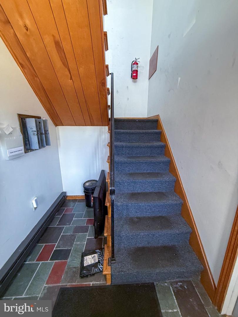 1000 Walnut Property Photo 15