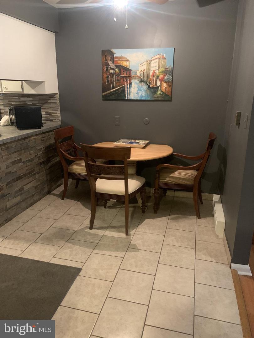 1000 Walnut Property Photo 20