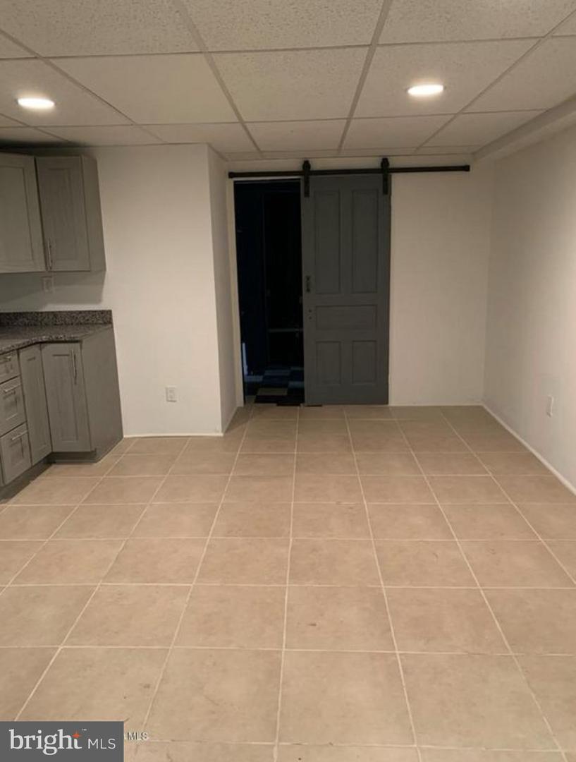1000 Walnut Property Photo 26