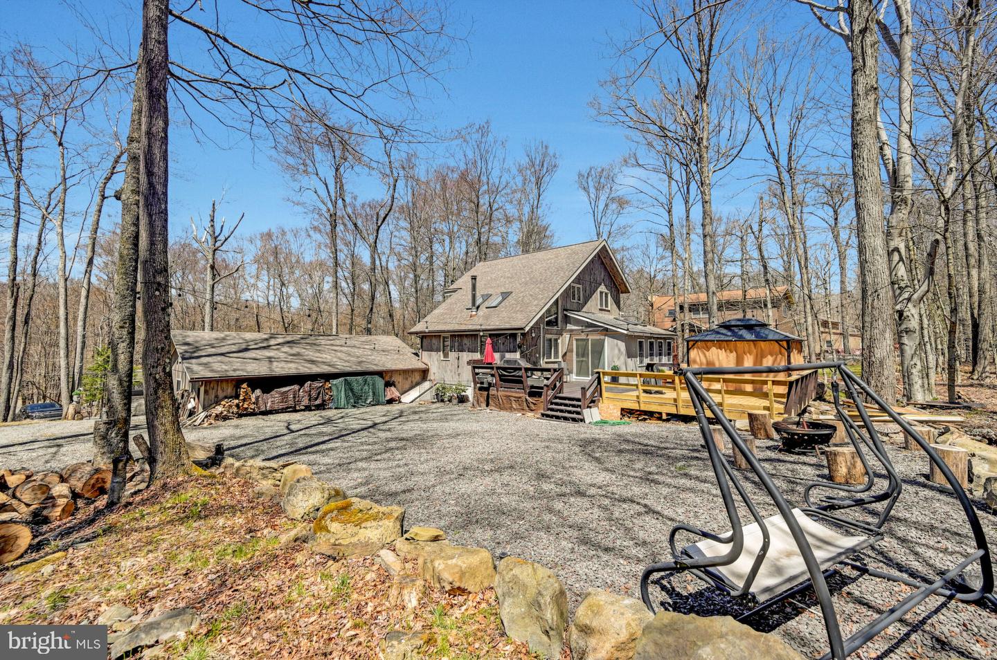 62 Creek View Dr E Property Photo 9
