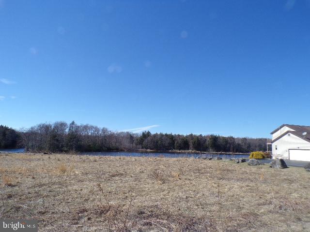 Covenington Lakes Dr Property Photo 3