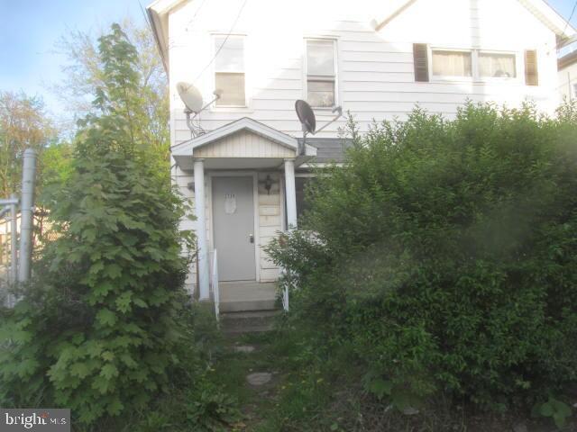2724 N Main Ave Property Photo 1