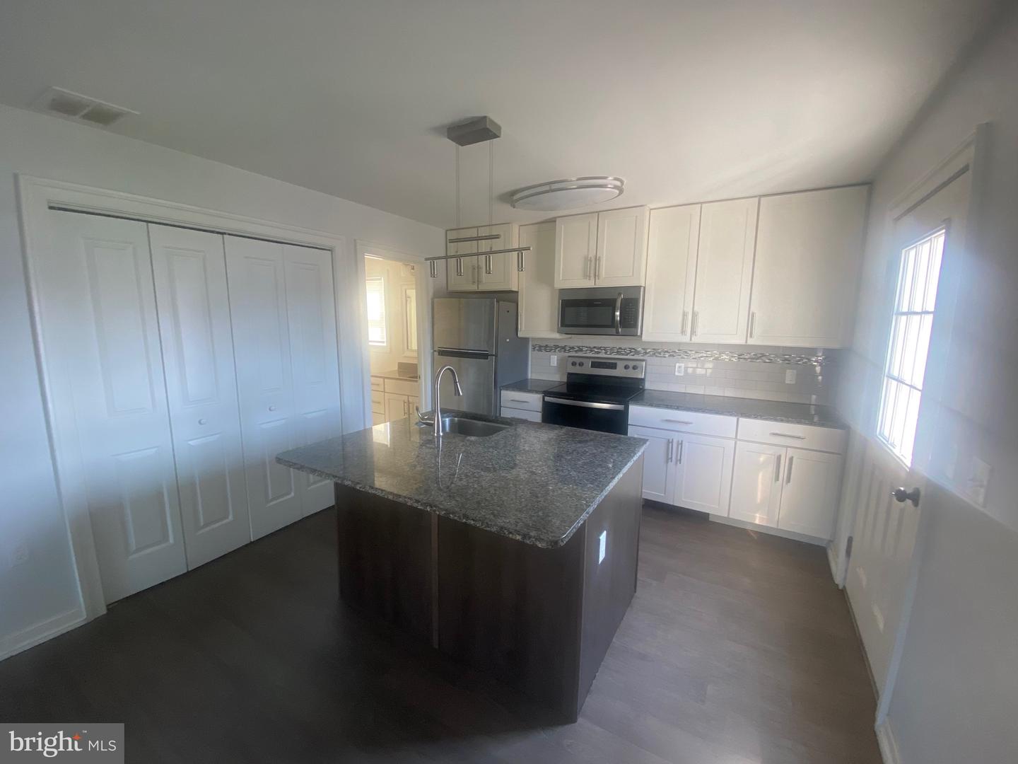 124 Mortimer St Property Photo 1