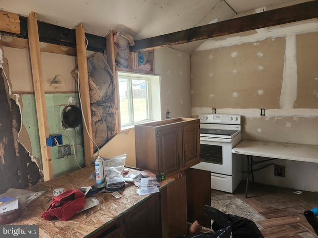 191 Spruce St Property Photo 7