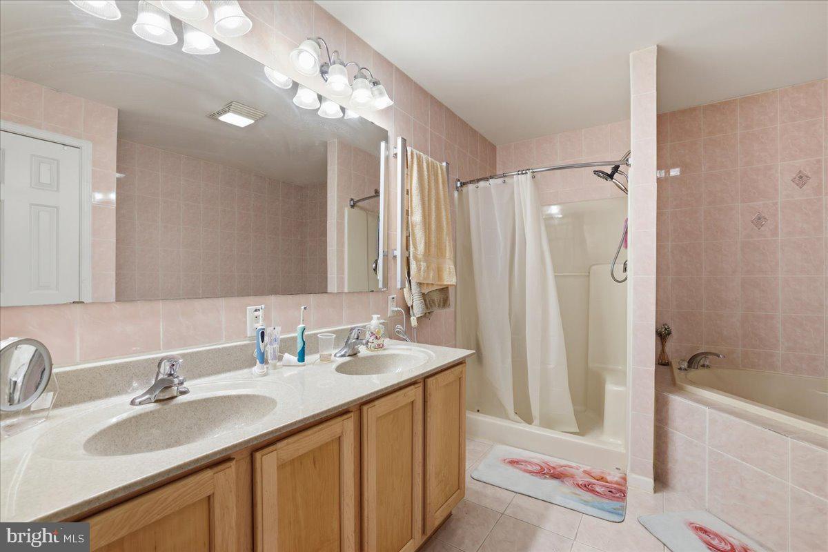 270 Packanack Dr Property Photo 24
