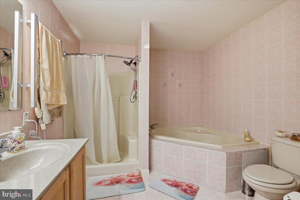 270 Packanack Dr Property Photo 25