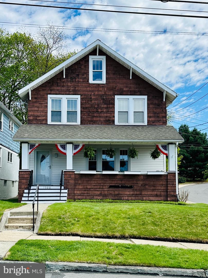 1500 N WEBSTER AVE