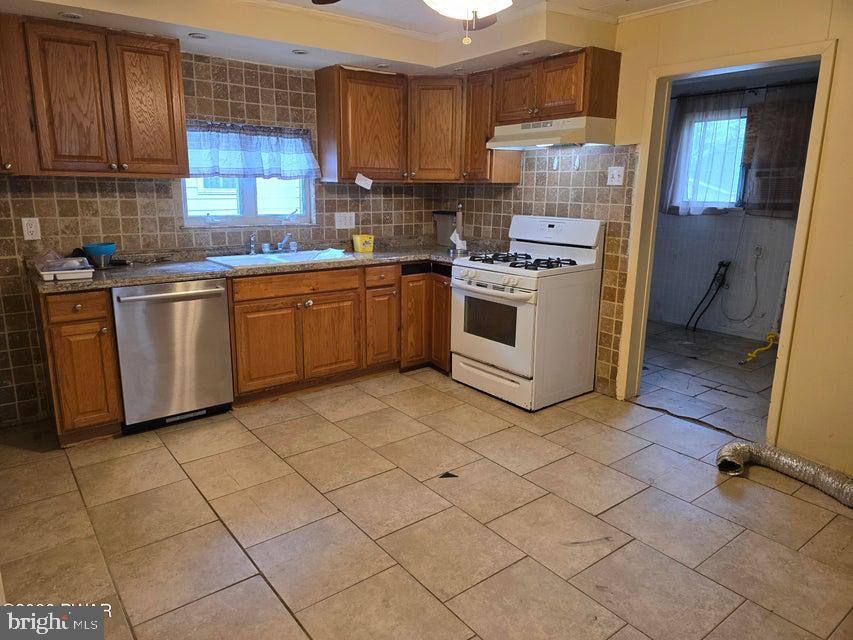 9 Glinko St Property Photo 9