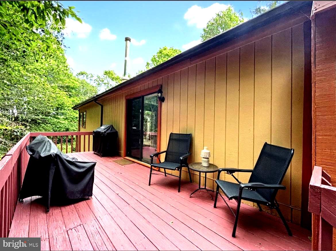 180 Delbert Drive Property Photo 4