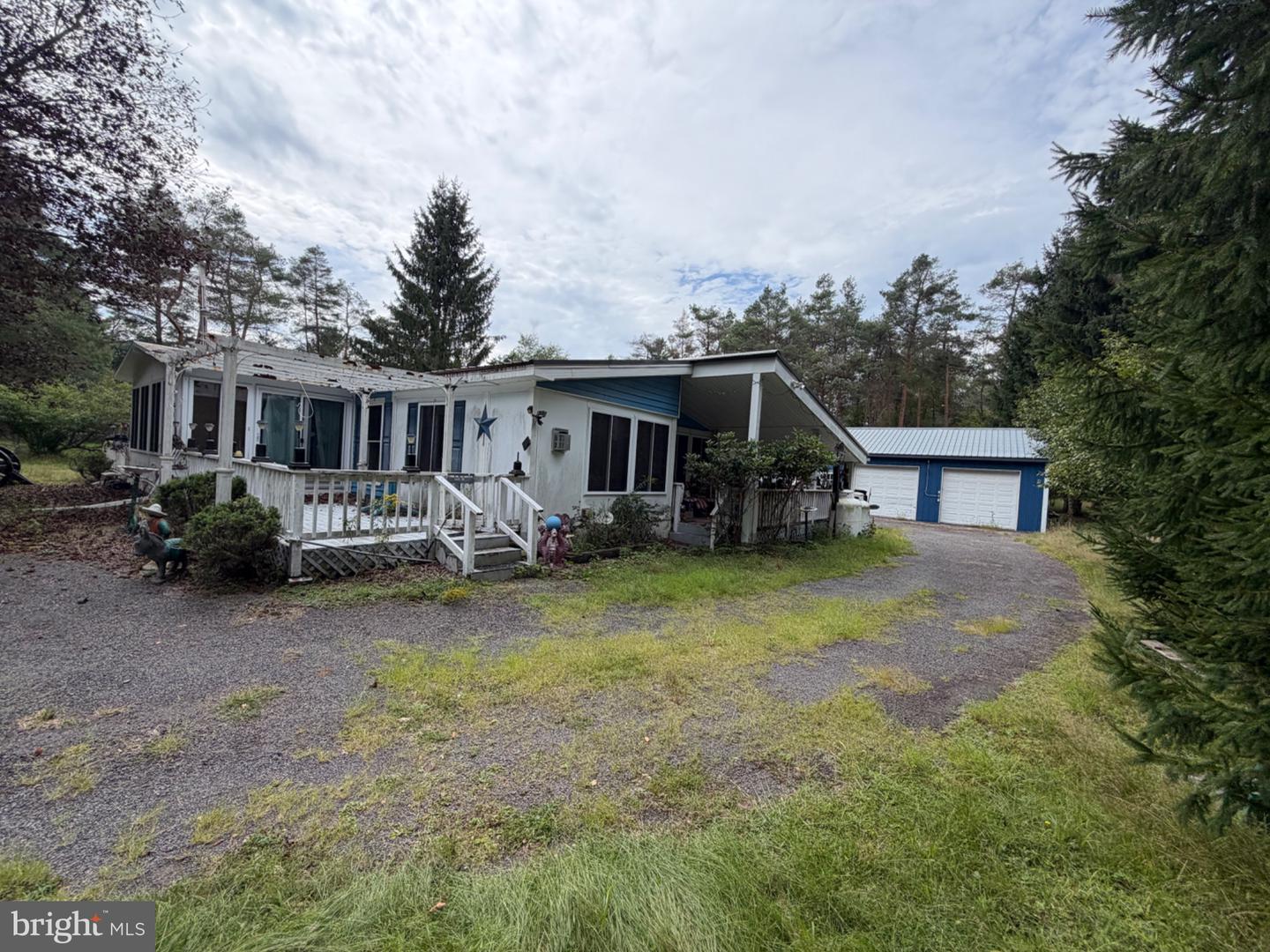 591 Old River Rd Property Photo 1