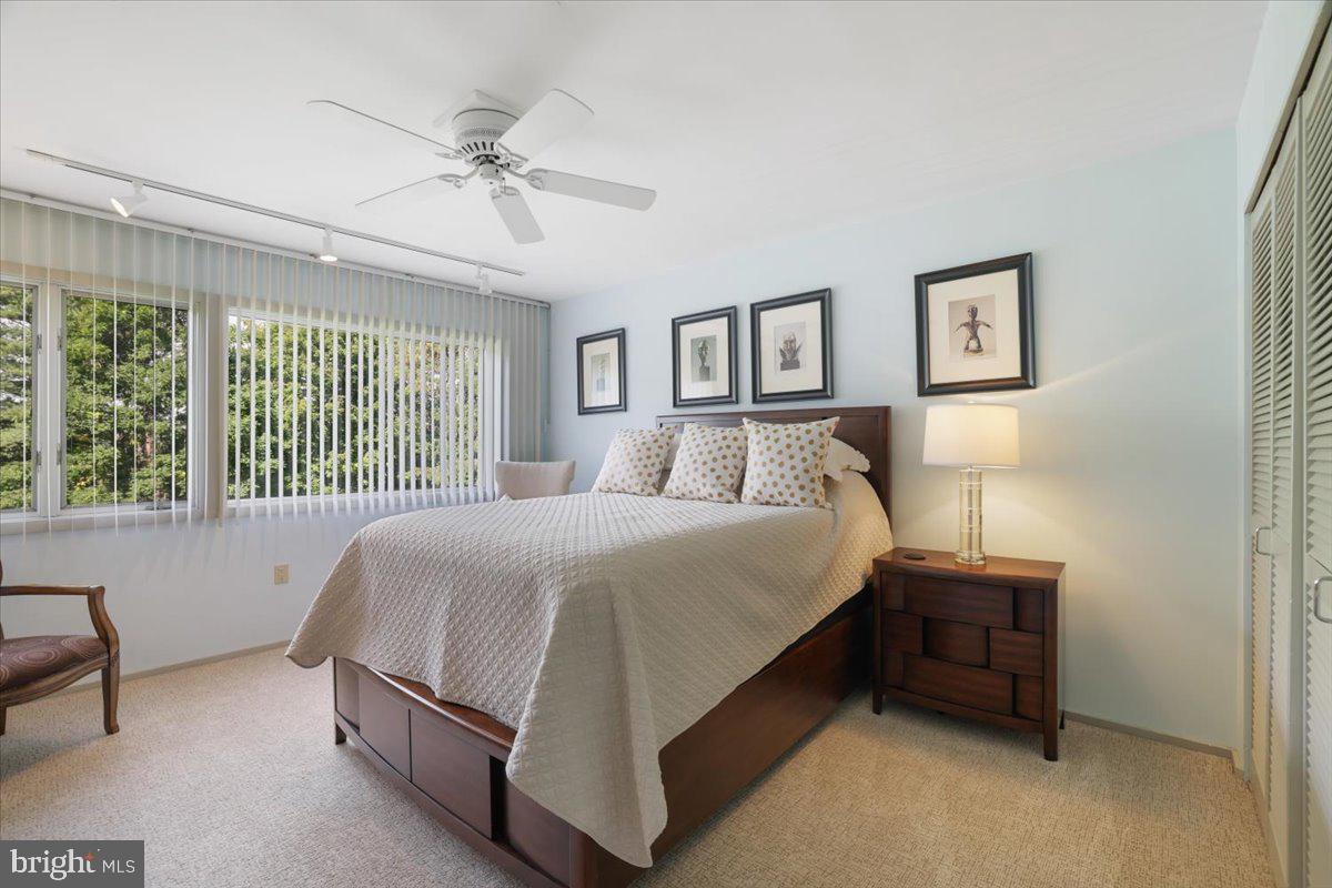 1312 N Abington Rd Property Photo 51