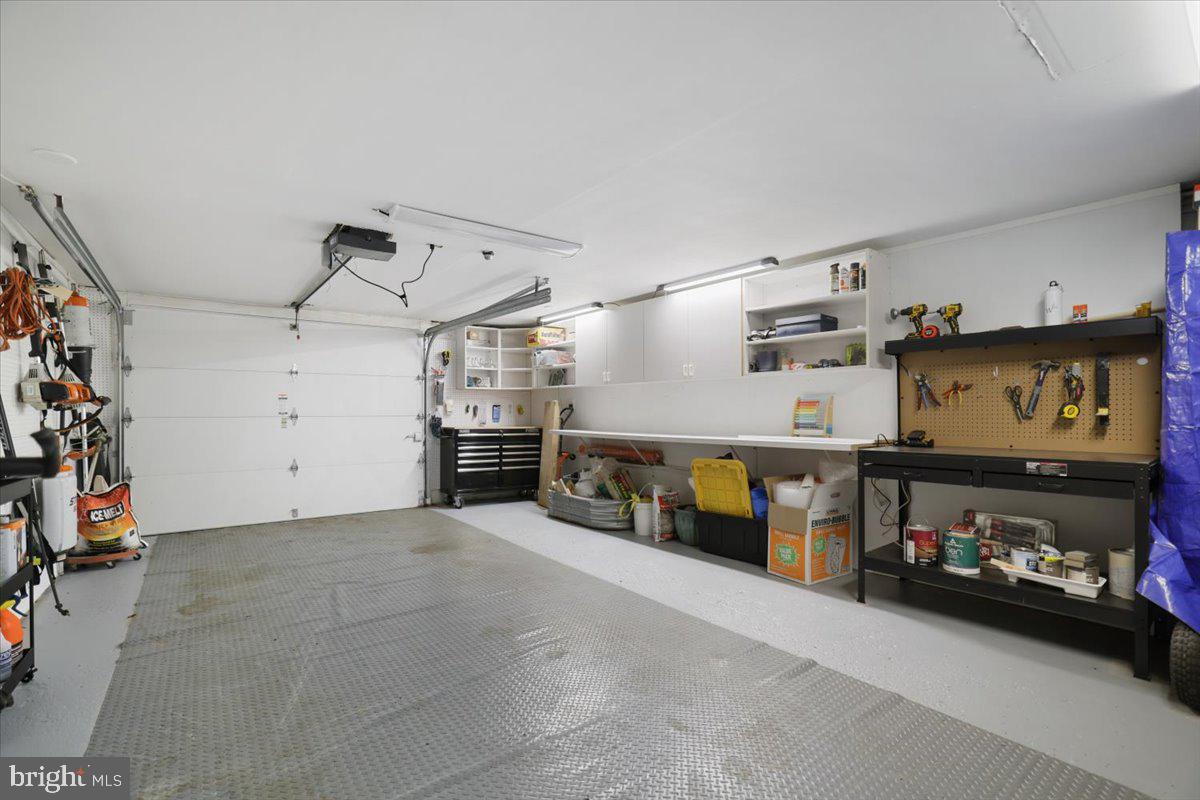 1312 N Abington Rd Property Photo 56