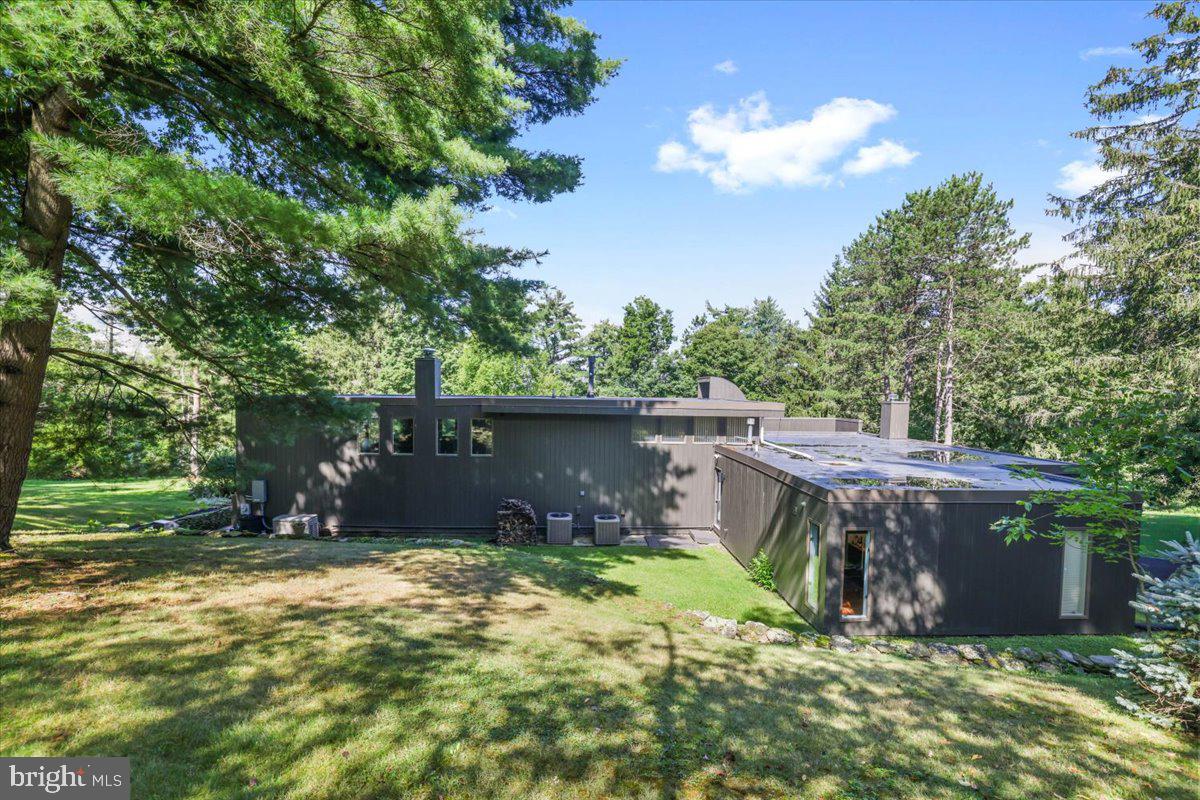 1312 N Abington Rd Property Photo 62