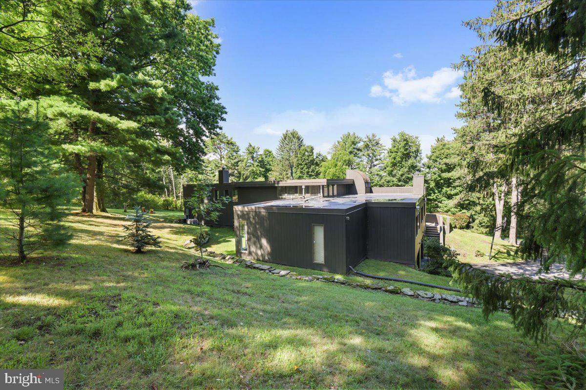 1312 N Abington Rd Property Photo 63