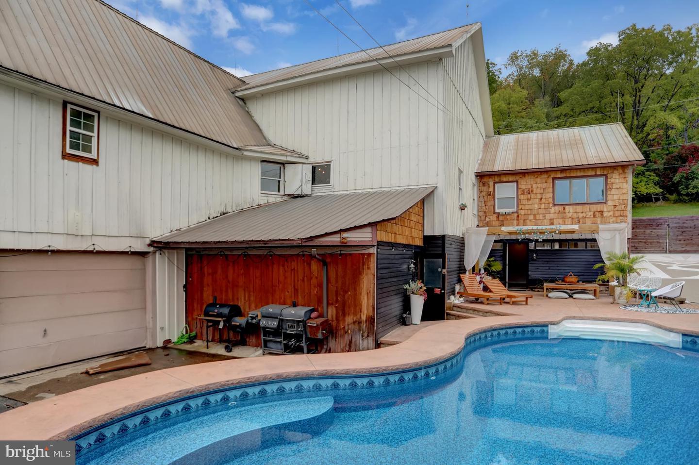 2106 Northway Rd Property Photo 6