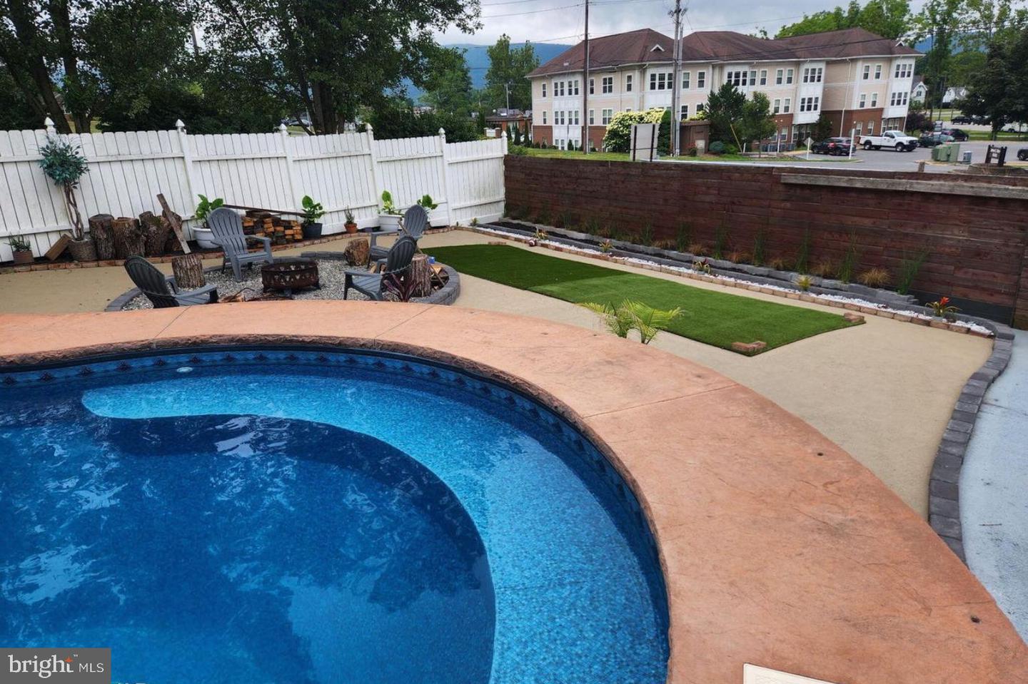 2106 Northway Rd Property Photo 9