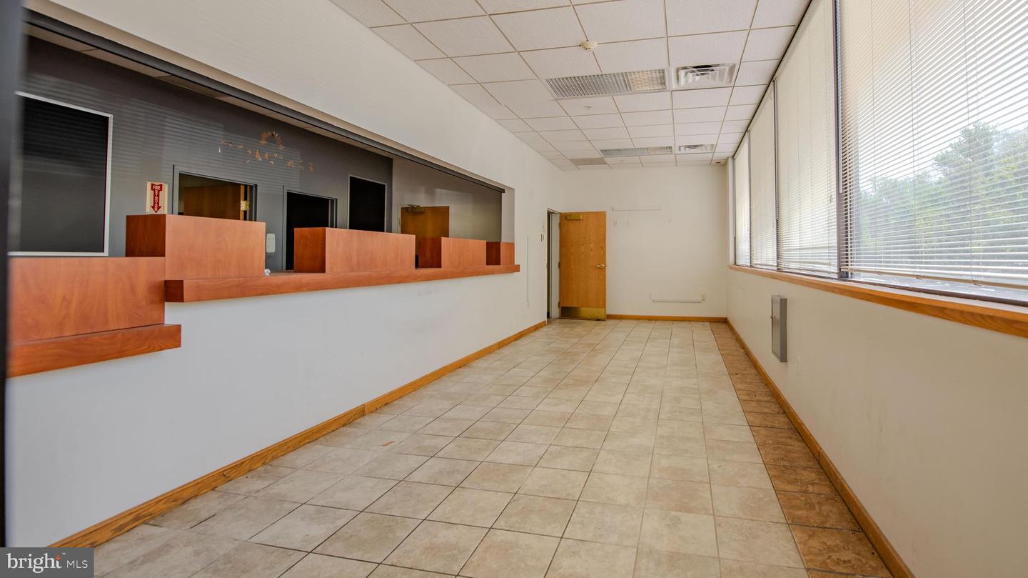 1020 Commerce Park Drive Property Photo 10
