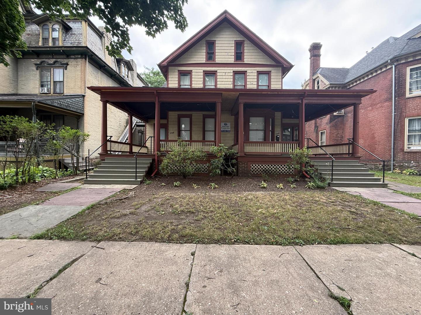 743-745 W Third St Property Photo 1