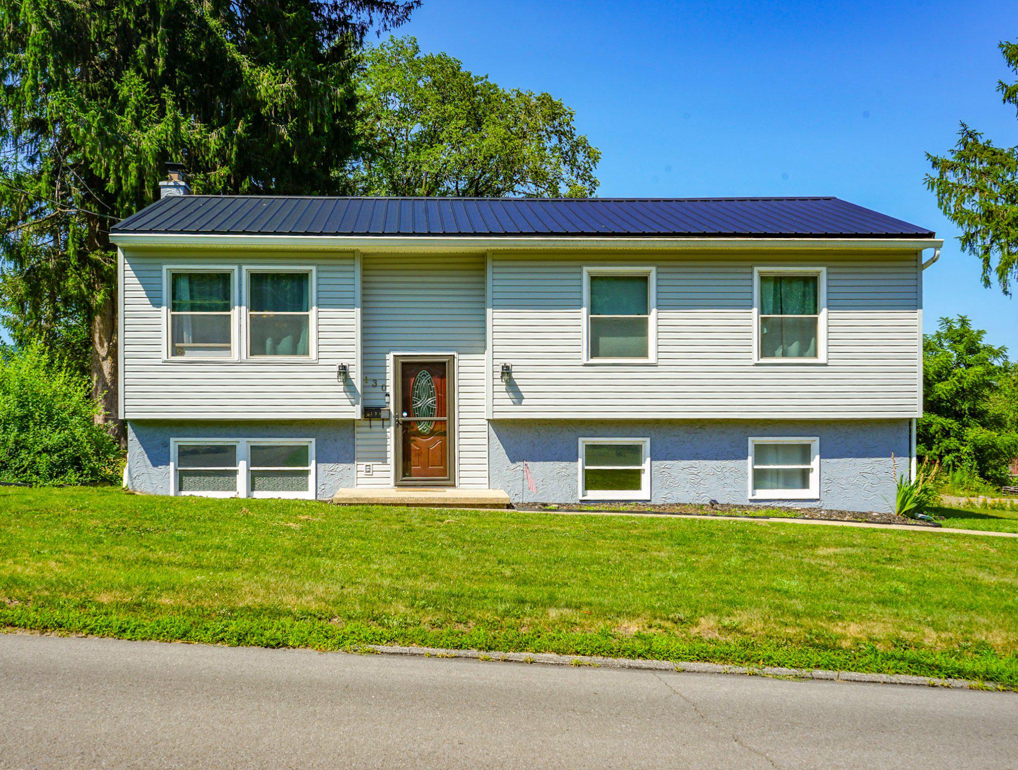130 HOUSTON AVE