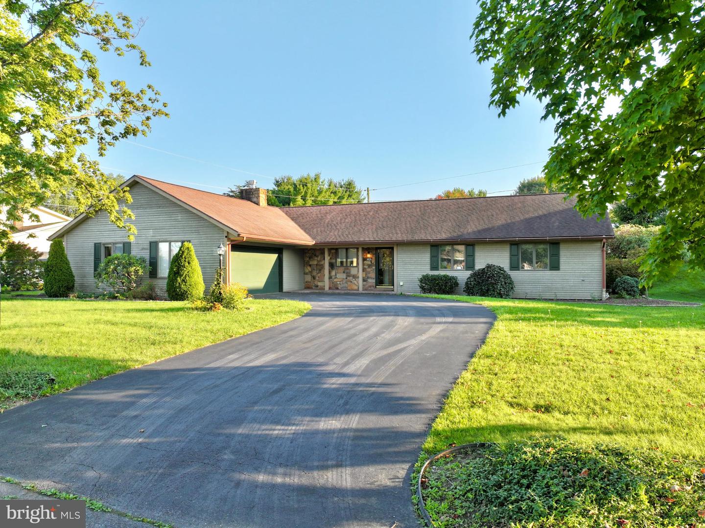 106 Aberdeen Rd Property Photo 1