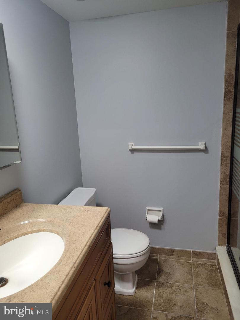 309 Florence Ave #417-n Property Photo 3