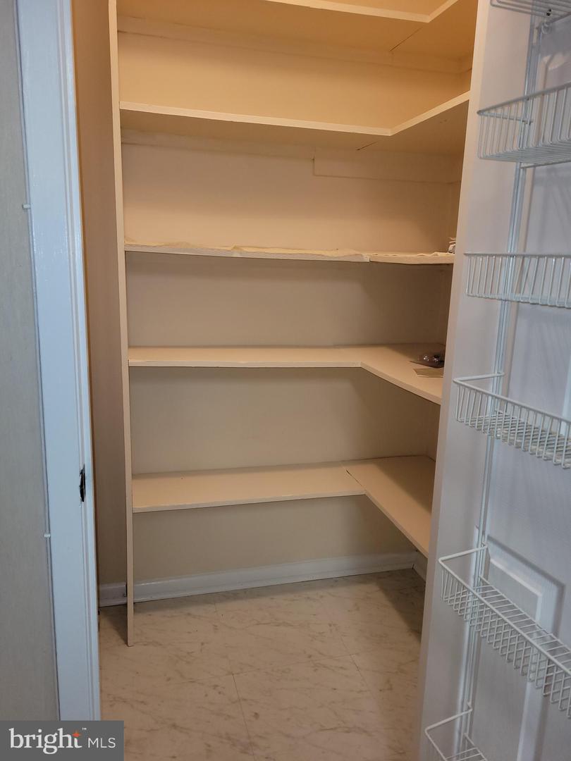 309 Florence Ave #417-n Property Photo 11