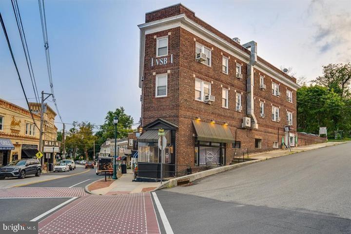 133 Heather Rd #suite 206 Property Photo 1