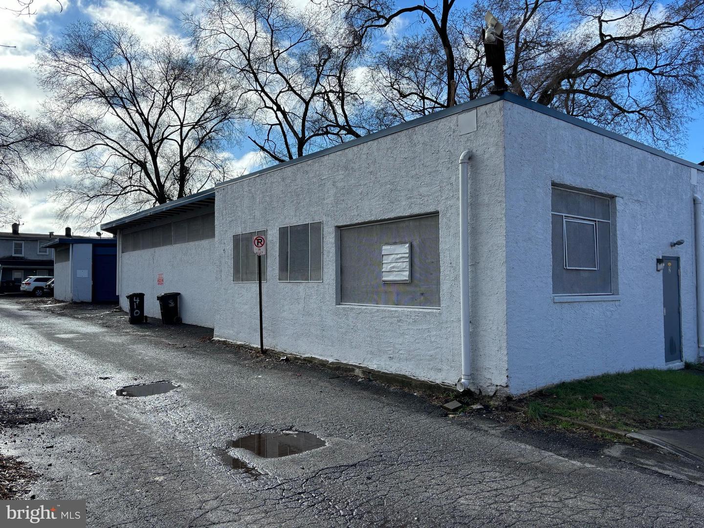 2 NOBLE ST Property Photo 1