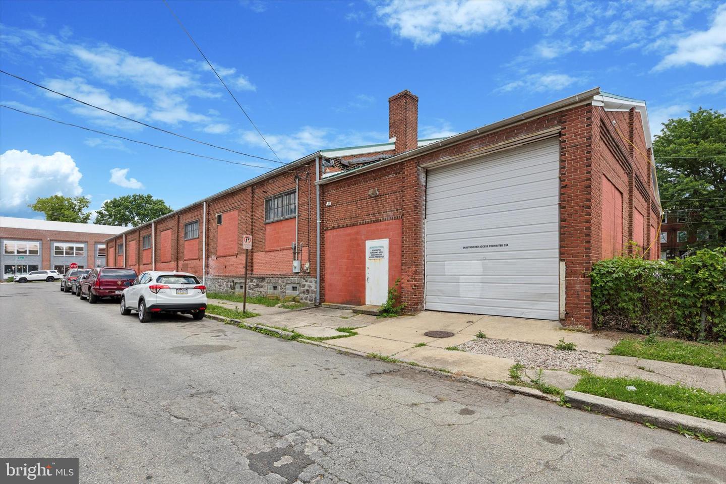 108 W Basin St Property Photo 2