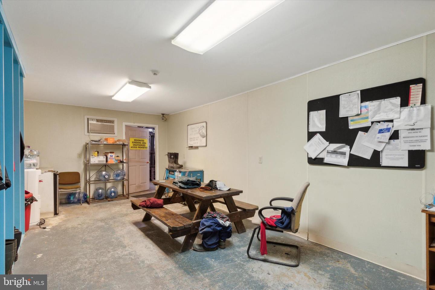 108 W Basin St Property Photo 18